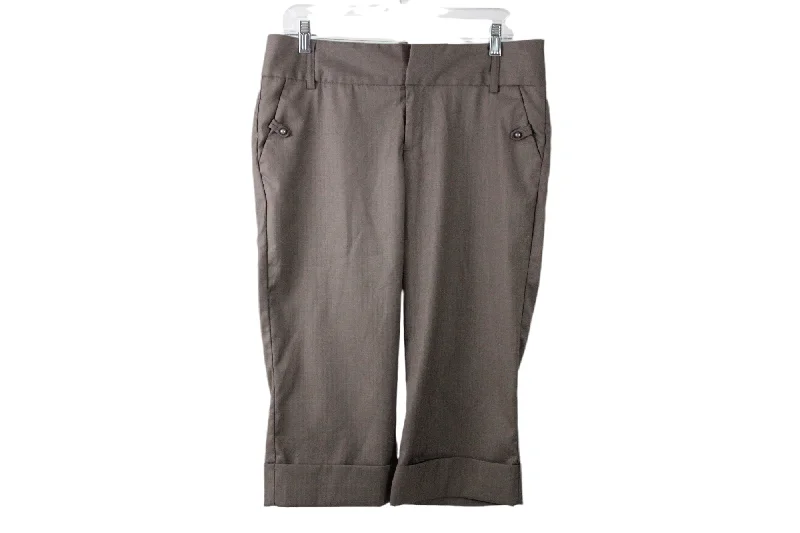 Old Navy Low Waist Brown Capri Pant | 8 Fashionable Sporty Pants