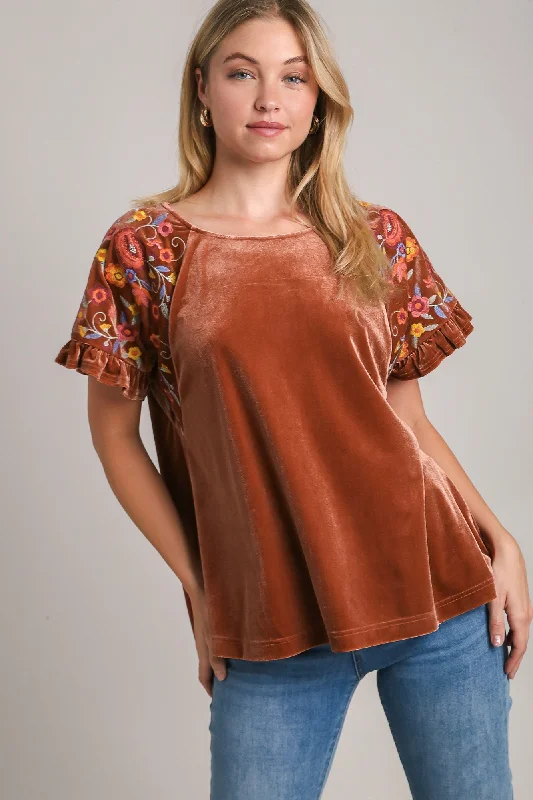 Umgee Velvet Embroidery Short Sleeve Blouse In Brown Vintage Polka Blouse