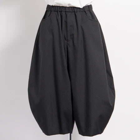 BLACK Comme des Garçons Gabardine Pants (Black) Trendy Wide-Leg Pants