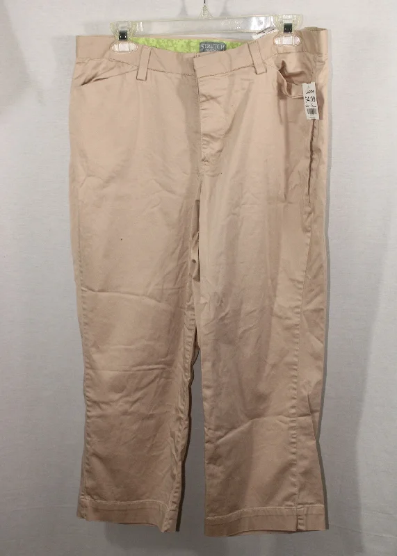 Riders Capri Pants | Size 14 Trendy Work Pants