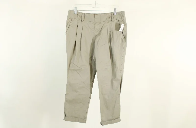 Old Navy Light Olive Gray Tapered Capri Pants | Size 8 Classic Bootcut Trousers