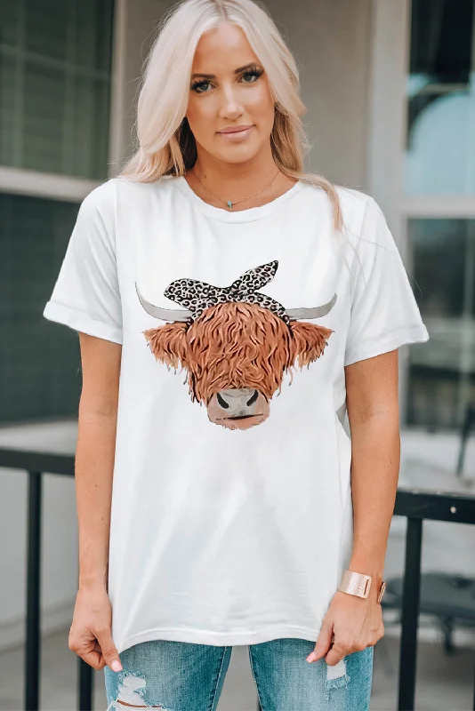 Animal Graphic Round Neck T-Shirt Front Pockets Side Pockets Patch Pockets