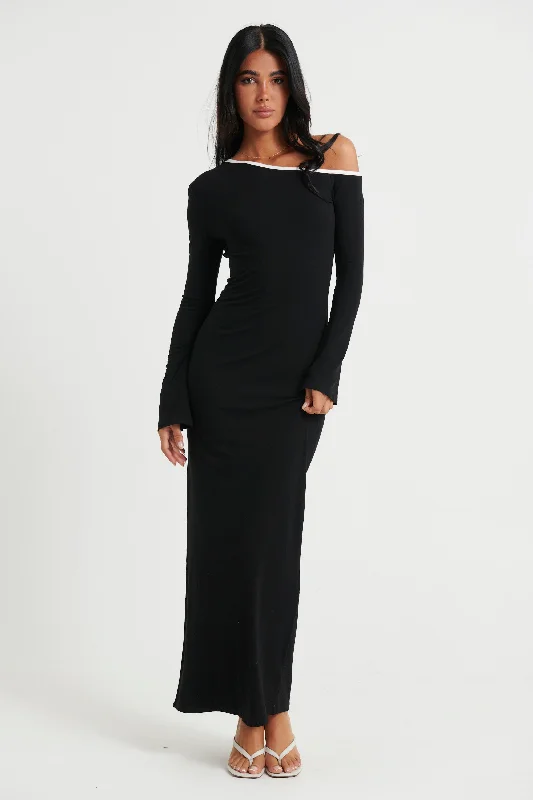 Henny Maxi Dress Black Trendy Fit-and-Flare Maxi Dress