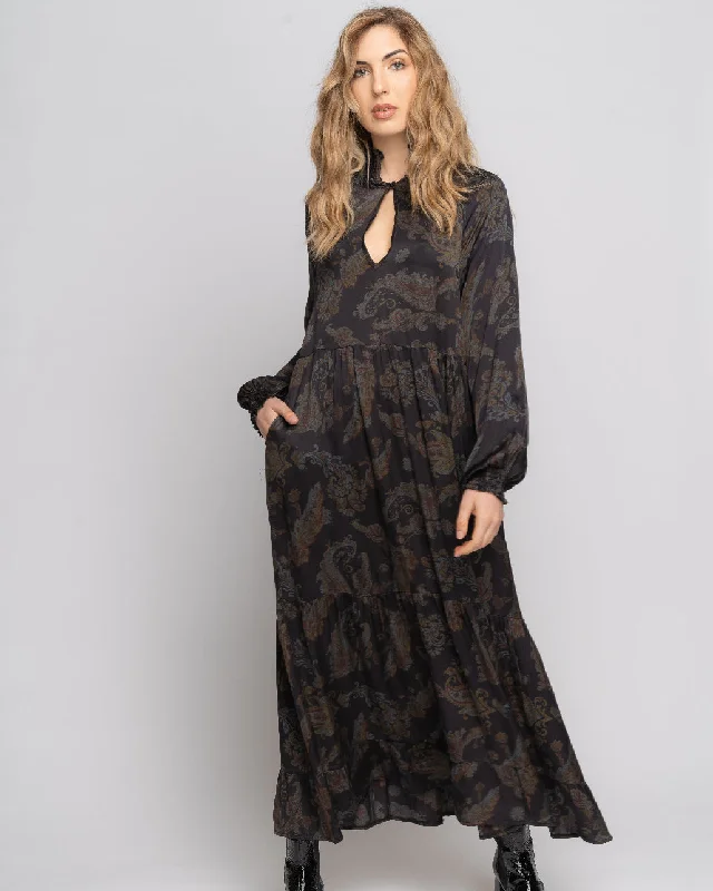 Paisley Ruffled Turtleneck Maxi Dress Fashionable Off-Shoulder Maxi Dress