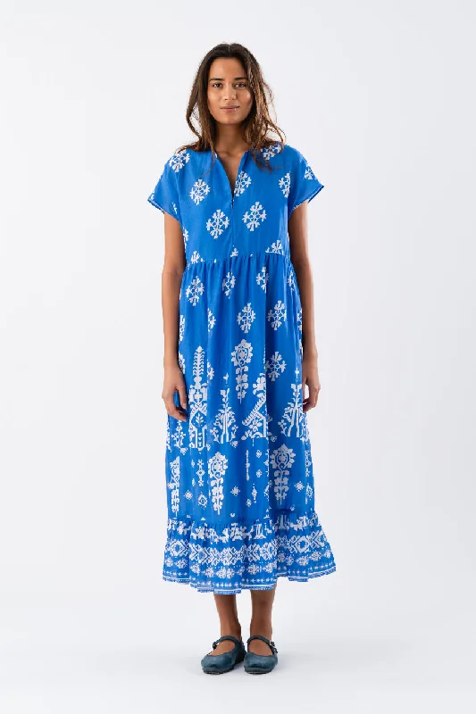 Lollys Laundry Mackay Maxi Dress - Blue Trendy Fit-and-Flare Maxi Dress